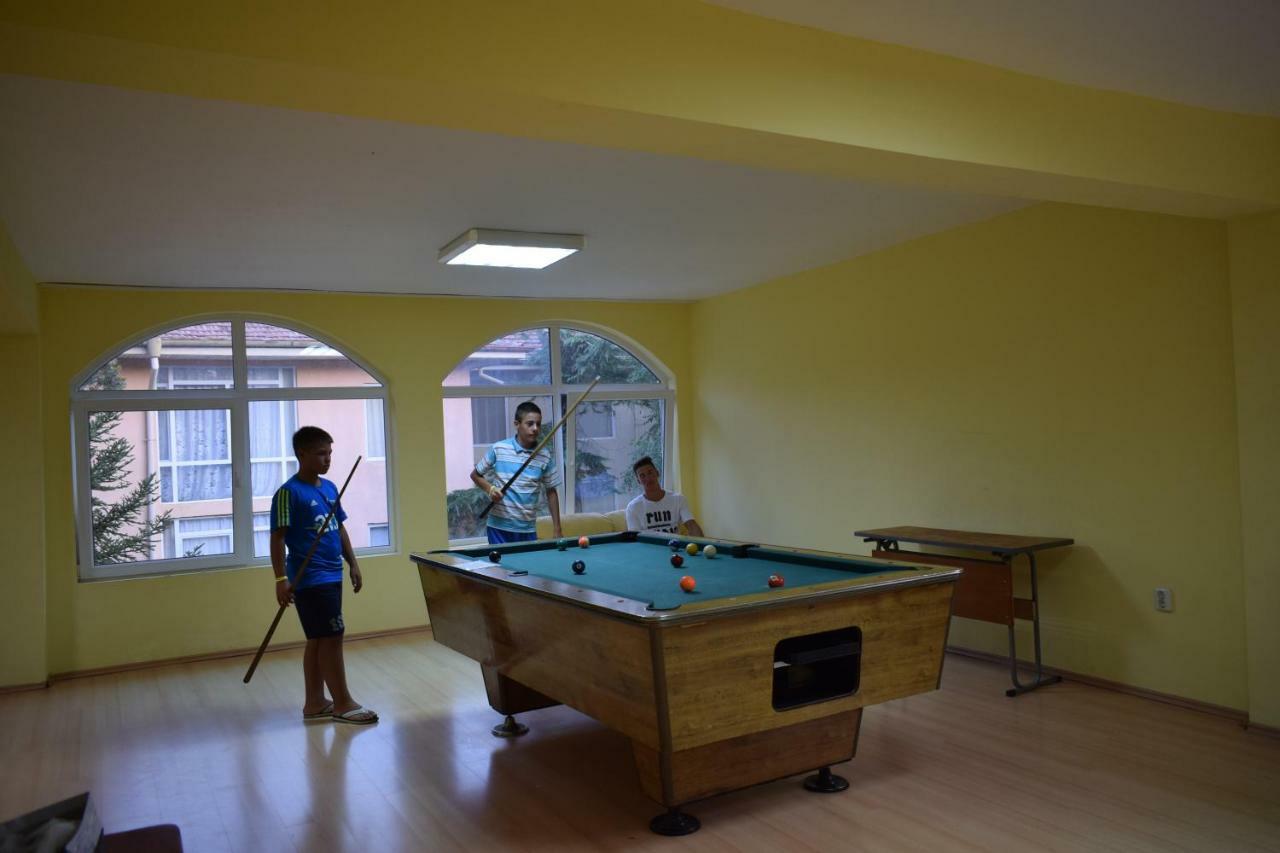 Ahilea Hotel - Free Pool Access بالشيك المظهر الخارجي الصورة